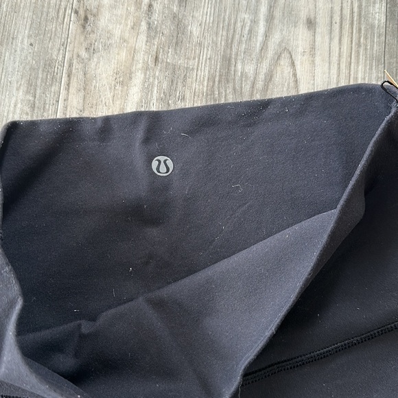 LULULEMON HI RISE/FOLD DOWN WUNDER UNDER CROP - Picture 5 of 7